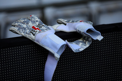 Zelus Ergobolt Gloves (OG)